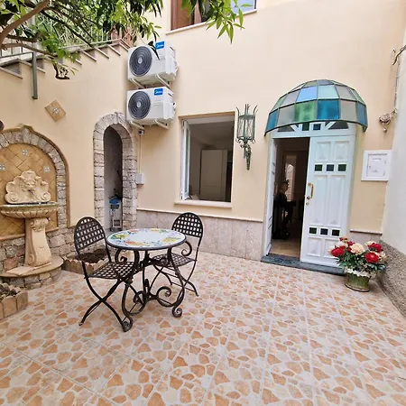 Apartment La Baronessa Charming House With Parking Taormina