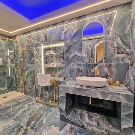 La Baronessa Charming House With Parking Apartment