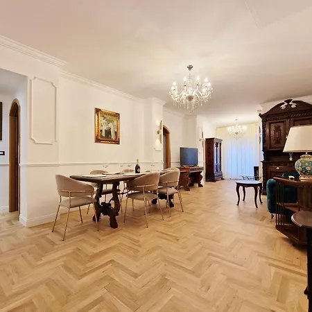 La Baronessa Charming House With Parking Apartment